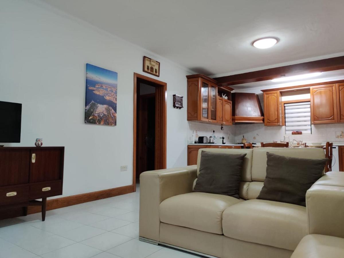 In The Heart Of Bugibba Appartement St. Paul's Bay Buitenkant foto